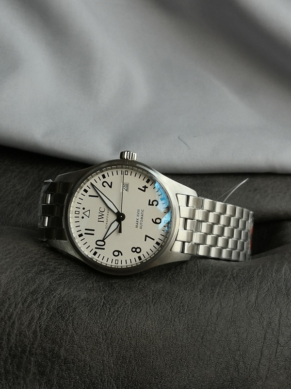 アイ・ダブリュー・シー内部構造